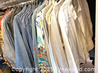 MaxSold Auction: Women’s Denim Jackets &#38; Shirt Jackets - Thousand Oaks (California, USA) PARTNER MANAGED Estate Sale Online Auction - Saxon Place