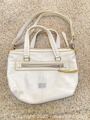 MaxSold Auction: Women&#39;s Leather Purses - Thousand Oaks (California, USA) PARTNER MANAGED Estate Sale Online Auction - Saxon Place