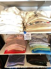 MaxSold Auction: Women’s Tanks and Sleeveless Tops - Thousand Oaks (California, USA) PARTNER MANAGED Estate Sale Online Auction - Saxon Place