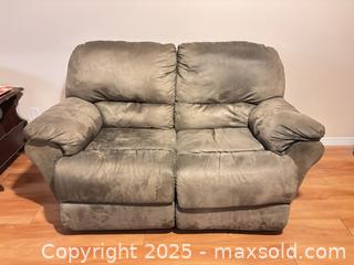 MaxSold Auction: Reclining Loveseat Sofa - Kingston (Ontario, Canada) SELLER MANAGED Estate Sale Online Auction -  Norwest Road
