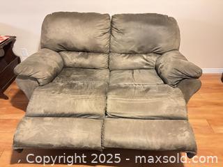 MaxSold Auction: Reclining Loveseat Sofa - Kingston (Ontario, Canada) SELLER MANAGED Estate Sale Online Auction -  Norwest Road