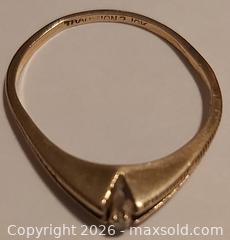 MaxSold Auction: 10K Yellow Gold TRADITION Ring with Small Round Stone - Barrie (Ontario, Canada) SELLER MANAGED Downsizing Online Auction - Oakley Park Square