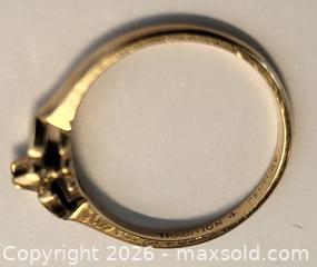 MaxSold Auction: 10K Yellow Gold Women's Heart Motif Ring with Clear Stone - Barrie (Ontario, Canada) SELLER MANAGED Downsizing Online Auction - Oakley Park Square