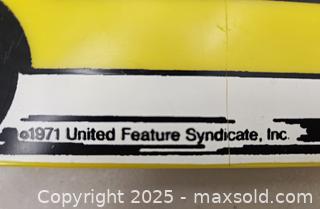 MaxSold Auction: Peanuts School Bus Pencil/Desk Box 1971 Yellow Plastic -  Kingston (Ontario, Canada) PARTNER MANAGED Downsizing Online Auction - Steve Fonyo Drive  (STORAGE)