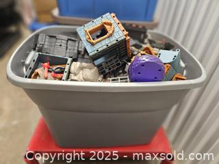MaxSold Auction: Playmobil Toy Castle Pieces in Bin and Miscellaneous Figurines and Pieces -  Kingston (Ontario, Canada) PARTNER MANAGED Downsizing Online Auction - Steve Fonyo Drive  (STORAGE)