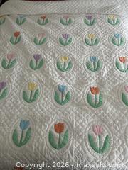 MaxSold Auction: Vintage Tulip Quilt - Toronto (Ontario, Canada) SELLER MANAGED Reseller Online Auction -  Rogers Road (CONDO)