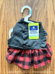 MaxSold Auction: Size small Dog Dress outfit with tags  - Kingston (Ontario, Canada) SELLER MANAGED Downsizing Online Auction -  Juniper Drive