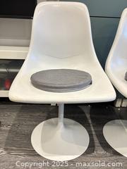MaxSold Auction: 2 Swivel White Metal Chairs - Toronto (Ontario, Canada) SELLER MANAGED Downsizing Online Auction - Byron Avenue
