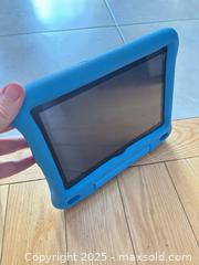 MaxSold Auction: Amazon Tablet With Case - Toronto (Ontario, Canada) SELLER MANAGED Downsizing Online Auction - Byron Avenue