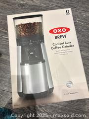 MaxSold Auction: OXO Coffee Grinder - Toronto (Ontario, Canada) SELLER MANAGED Downsizing Online Auction - Byron Avenue
