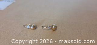 MaxSold Auction: 10 K earrings  - Brampton (Ontario, Canada) PARTNER MANAGED Estate Sale Online Auction - Roehampton Crescent