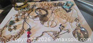 MaxSold Auction: Costume Jewelry  - Brampton (Ontario, Canada) PARTNER MANAGED Estate Sale Online Auction - Roehampton Crescent