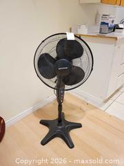 MaxSold Auction: Floor Fan - Brampton (Ontario, Canada) PARTNER MANAGED Estate Sale Online Auction - Roehampton Crescent