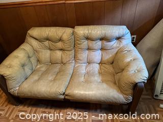 MaxSold Auction: Vintage leather couch and coffee table - Billerica (Massachusetts, USA) SELLER MANAGED Estate Sale Online Auction - Blossom Drive