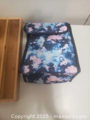 MaxSold Auction: Different items  - Ottawa (Ontario, Canada) SHORT NOTICE SELLER MANAGED Downsizing Online Auction - Van Lang Private (CONDO)