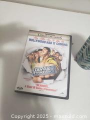 MaxSold Auction: Dvd and soap holder - Ottawa (Ontario, Canada) SHORT NOTICE SELLER MANAGED Downsizing Online Auction - Van Lang Private (CONDO)