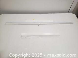 MaxSold Auction: Hanging lights - Ottawa (Ontario, Canada) SHORT NOTICE SELLER MANAGED Downsizing Online Auction - Van Lang Private (CONDO)