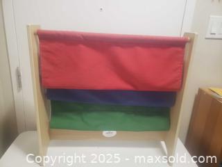 MaxSold Auction: Kids book holder - Ottawa (Ontario, Canada) SHORT NOTICE SELLER MANAGED Downsizing Online Auction - Van Lang Private (CONDO)