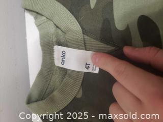 MaxSold Auction: Kids shrits - Ottawa (Ontario, Canada) SHORT NOTICE SELLER MANAGED Downsizing Online Auction - Van Lang Private (CONDO)