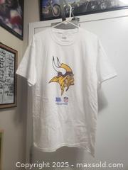 MaxSold Auction: Men's NFL t shrit - Ottawa (Ontario, Canada) SHORT NOTICE SELLER MANAGED Downsizing Online Auction - Van Lang Private (CONDO)