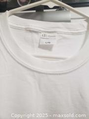 MaxSold Auction: Men's NFL t shrit - Ottawa (Ontario, Canada) SHORT NOTICE SELLER MANAGED Downsizing Online Auction - Van Lang Private (CONDO)