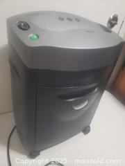 MaxSold Auction: Paper shredder  - Ottawa (Ontario, Canada) SHORT NOTICE SELLER MANAGED Downsizing Online Auction - Van Lang Private (CONDO)