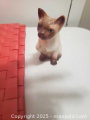 MaxSold Auction: Red table mats and cat salt shakers  - Ottawa (Ontario, Canada) SHORT NOTICE SELLER MANAGED Downsizing Online Auction - Van Lang Private (CONDO)