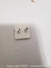 MaxSold Auction: Silver tone/ stainless still earrings  - Ottawa (Ontario, Canada) SHORT NOTICE SELLER MANAGED Downsizing Online Auction - Van Lang Private (CONDO)