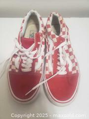 MaxSold Auction: Vans shoes - Ottawa (Ontario, Canada) SHORT NOTICE SELLER MANAGED Downsizing Online Auction - Van Lang Private (CONDO)