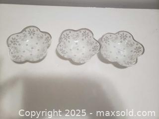 MaxSold Auction: Vintage dishes  - Ottawa (Ontario, Canada) SHORT NOTICE SELLER MANAGED Downsizing Online Auction - Van Lang Private (CONDO)