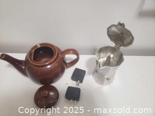 MaxSold Auction: Vintage tea items - Ottawa (Ontario, Canada) SHORT NOTICE SELLER MANAGED Downsizing Online Auction - Van Lang Private (CONDO)