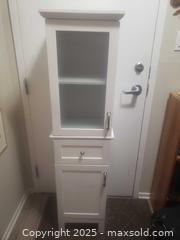 MaxSold Auction: White cabinet  - Ottawa (Ontario, Canada) SHORT NOTICE SELLER MANAGED Downsizing Online Auction - Van Lang Private (CONDO)