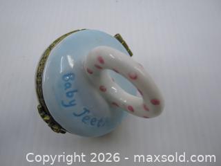 MaxSold Auction: Old Baby Teeth Holders x 2 - Esquimalt (British Columbia, Canada) SELLER MANAGED Downsizing Online Auction - Yarrow Place