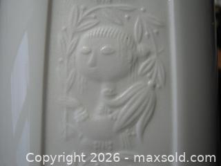 MaxSold Auction: Old Bjorn Wiinblad Designed Rosenthal's Studio-Line MCM Porcelain Vase  - Esquimalt (British Columbia, Canada) SELLER MANAGED Downsizing Online Auction - Yarrow Place