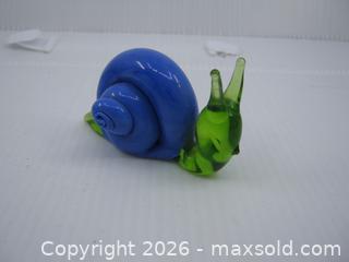 MaxSold Auction: Old Handblown Art Glass Snail Paperweight - Esquimalt (British Columbia, Canada) SELLER MANAGED Downsizing Online Auction - Yarrow Place
