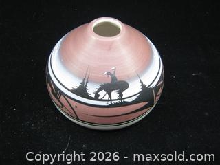 MaxSold Auction: Old Signed Indigenous Navaho Painted Ceramic Vase - Esquimalt (British Columbia, Canada) SELLER MANAGED Downsizing Online Auction - Yarrow Place