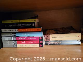 MaxSold Auction: Lot of 9 Paperback Books (Trade/Mass-Market, English) - Kingston (Ontario, Canada) SELLER MANAGED Downsizing Online Auction - Development Drive (STORAGE)