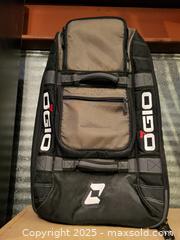 MaxSold Auction: Ogio Soft-Sided Wheeled Carry-On Luggage — Black - Kingston (Ontario, Canada) SELLER MANAGED Downsizing Online Auction - Development Drive (STORAGE)