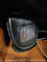 MaxSold Auction: Portable Ceramic Electric Space Heater (Corded) - Kingston (Ontario, Canada) SELLER MANAGED Downsizing Online Auction - Development Drive (STORAGE)