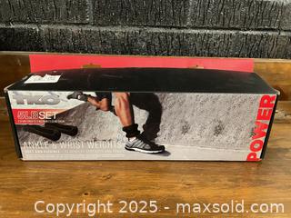 MaxSold Auction: Ankle &#38; Wrist Weights  - Cobourg (Ontario, Canada) SELLER MANAGED Reseller Online Auction - Spragge Crescent