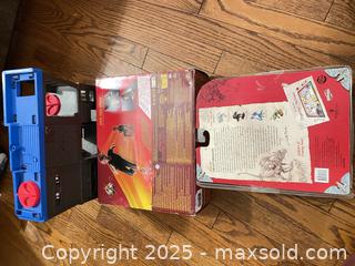 MaxSold Auction: Batman, The Flash & Dragonology Toy Lot - 3 Items - Cobourg (Ontario, Canada) SELLER MANAGED Reseller Online Auction - Spragge Crescent