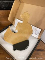 MaxSold Auction: Charizard 3D Illusion LED Lamp - Acrylic Panel with RGB Base - Cobourg (Ontario, Canada) SELLER MANAGED Reseller Online Auction - Spragge Crescent