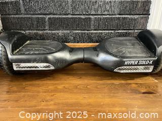 MaxSold Auction: Hyper Solo-X Self-balancing Scooter (6.5in Wheels) - Cobourg (Ontario, Canada) SELLER MANAGED Reseller Online Auction - Spragge Crescent