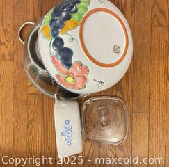 MaxSold Auction: Kitchen-CorningWare Blue Cornflower, Celina Himark Portugal Flower Serving Bowl, Colander - Cobourg (Ontario, Canada) SELLER MANAGED Reseller Online Auction - Spragge Crescent