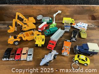 MaxSold Auction: Lot of 23 Die-Cast Toy Cars, Trucks & Construction Vehicles - Cobourg (Ontario, Canada) SELLER MANAGED Reseller Online Auction - Spragge Crescent
