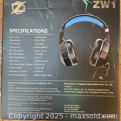 MaxSold Auction: OZEINO ZW1 Gaming Headset USB Over-Ear with RGB Lighting - Cobourg (Ontario, Canada) SELLER MANAGED Reseller Online Auction - Spragge Crescent