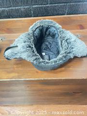 MaxSold Auction: RW&CO. Trapper Aviator Hat L/XL Charcoal with Grey Faux Fur - Cobourg (Ontario, Canada) SELLER MANAGED Reseller Online Auction - Spragge Crescent