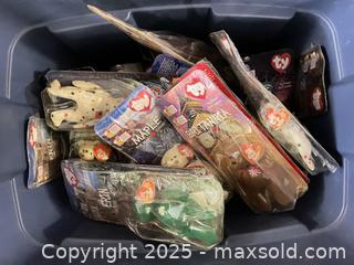 MaxSold Auction: Ty McDonald&#39;s Beanie Baby Blister-Carded Lot of 29 — Bear-y Tours - Cobourg (Ontario, Canada) SELLER MANAGED Reseller Online Auction - Spragge Crescent