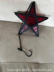 MaxSold Auction: Misc. Christmas Items #2 - Langford (British Columbia, Canada) SELLER MANAGED Downsizing Online Auction - Aggregate Court (CONDO)