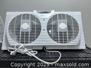 MaxSold Auction: Several fans - Langford (British Columbia, Canada) SELLER MANAGED Downsizing Online Auction - Aggregate Court (CONDO)